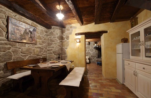 Buzet House | Holiday home in a quiet location with pool