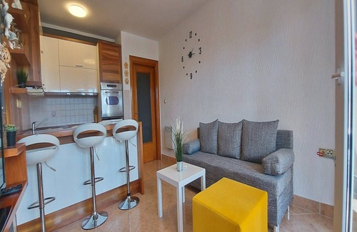 Crikvenica House | Holiday Home in Crikvenica near Sandy Beach
