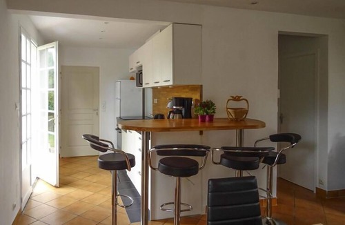 Kervoyal House | Holiday Home in Damgan near Sandy Beaches