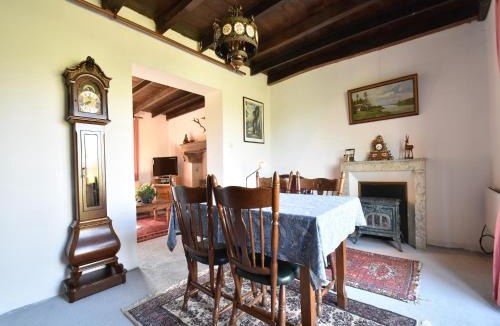 Gannay-sur-Loire House | Holiday Home in Decize near Beach