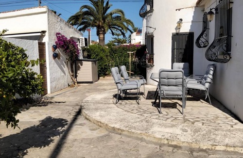 Almadrava Beach House | Holiday Home in Els Poblets, Spain