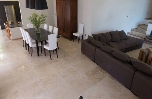 Campagnan Villa | Holiday Home in Hérault with Pool