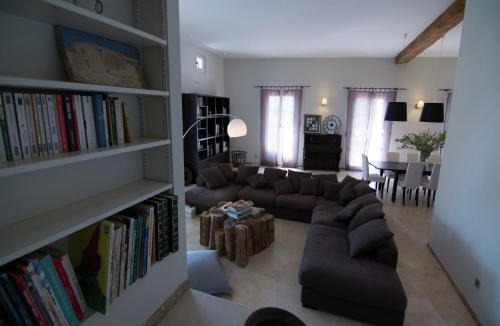 Campagnan Villa | Holiday Home in Hérault with Pool