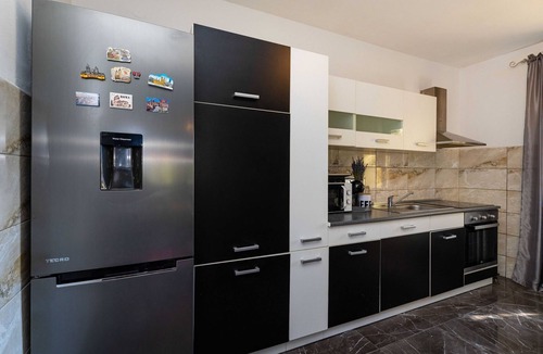 Skradin House | Holiday home in Krkovic with large swimming pool
