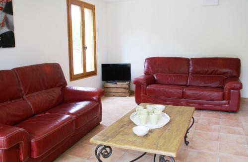 Les Vans House | Holiday Home in Les Vans