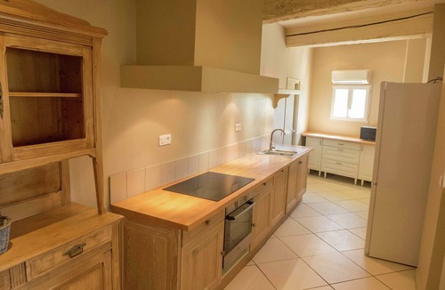 Loupia House | Holiday Home in Loupia with Private Pool