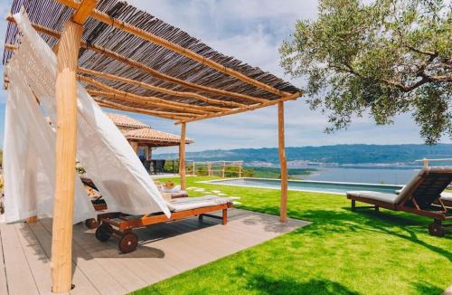 Risika House | Holiday home in Risika with swimming pool