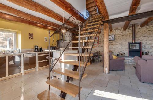 Saint-Beauzire House | Holiday Home in Saint-Beauzire with Garden and Private Terrace