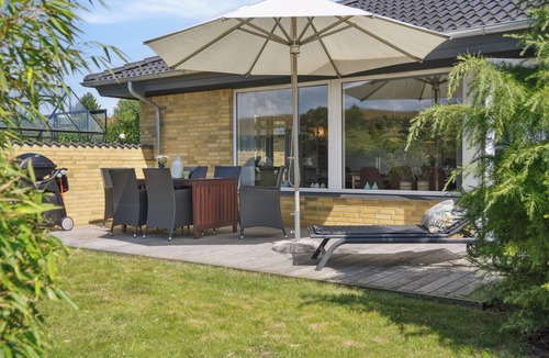 Faaborg Villa | Holiday home in South Funen near beach