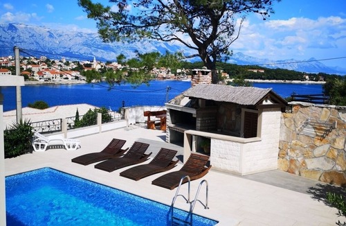 Selca House | Holiday Home in Sumartin with Seaview, Air condition, WIFI, Washing machine (682-2)