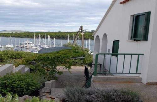 Veli Rat House | Holiday Home in Veli Rat near Saharun