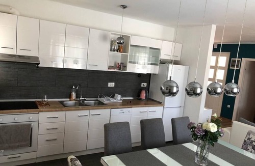 Zadar House | Holiday Home in Zadar with Balcony, Air condition, WIFI, Washing machine (4576-1)