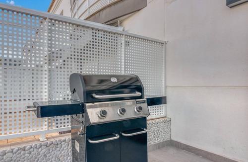 Les Deveses House | Holiday Home 'Isabel' with Mountain View, Wi-Fi and Air Conditioning