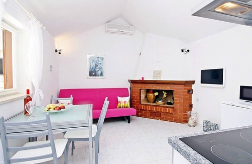 Supetar House | Holiday home Ivica, (15311), Supetar, hr