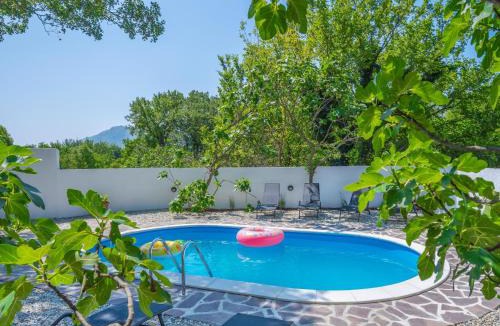 Drivenik House | Holiday Home Ivona by Interhome