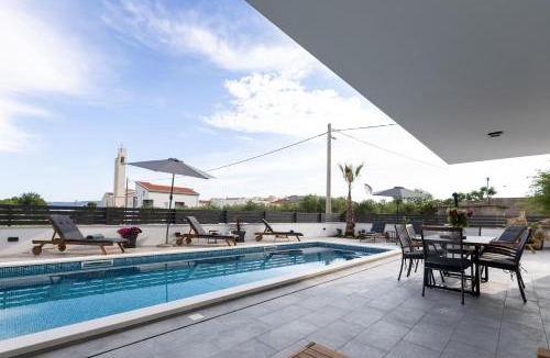 Kastel Stafilic House | Holiday Home Izzy