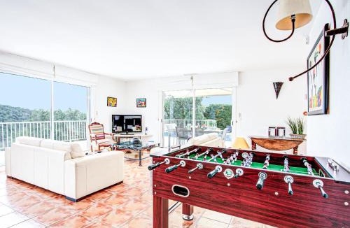 Llauro House | Holiday Home Jardins de Camille by Interhome