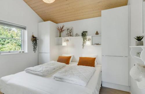 Gedesby House | Holiday Home Jelke - 50m from the sea by Interhome
