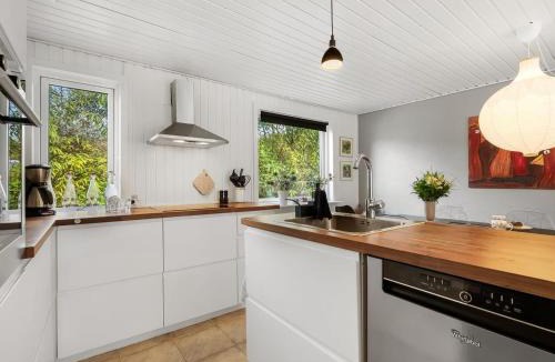 Lodbjerg Hede House | Holiday Home Jerrit - 1-4km from the sea by Interhome