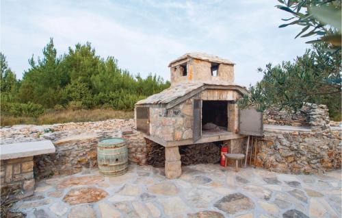 Jezera House | Holiday Home Jezera With A Fireplace 04