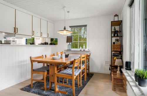 Nøreng House | Holiday Home Jobst - 600m to the fjord by Interhome