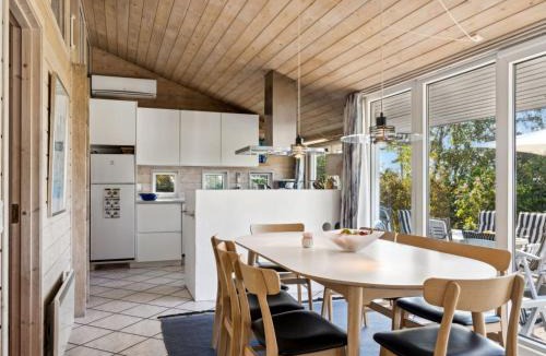 Skødshoved Strand House | Holiday Home Joella - 75m from the sea by Interhome