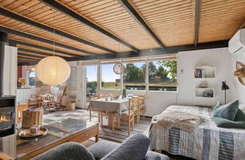 Arnager House | Holiday Home Joon - 100m from the sea by Interhome