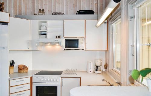 Bjerregard Strand House | Holiday Home Julianevej Iii