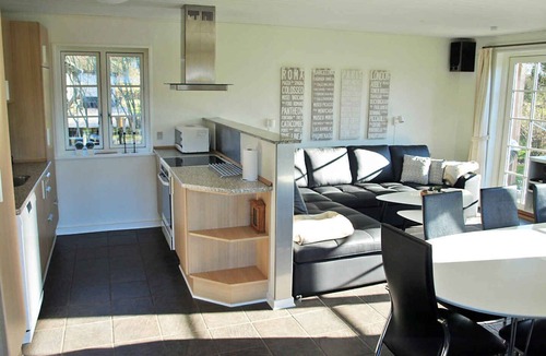 Spodsbjerg House | Holiday home just 400 meters from the water