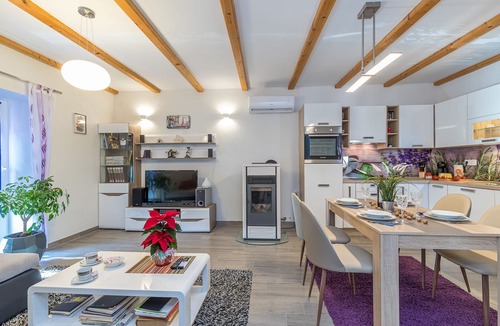 Viskovo House | Holiday Home Kastav, Kastav, Croatia