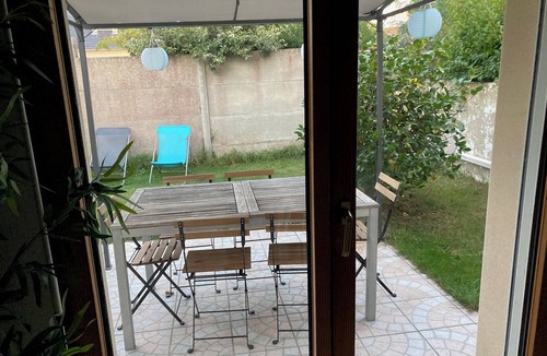 La Turballe House | Holiday Home 'Kerann 1mn De La Plage Avec Jardin' with Private Terrace