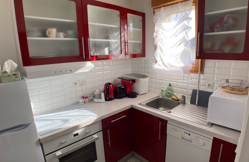 La Turballe House | Holiday Home 'Kerann 1min from the Beach with Garden' with Private Terrace, Garden & Wi-Fi