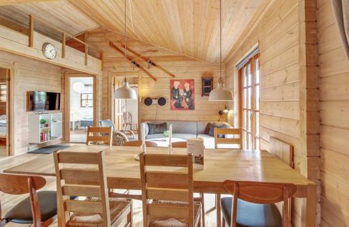 Ronde House | Holiday Home Kersta - 400m from the sea by Interhome