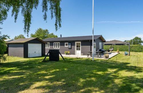 Skastrup Strand House | Holiday Home Kim - 250m from the sea by Interhome