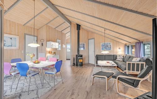 Houvig House | Holiday Home Klægdalen Ringkøbing Xii