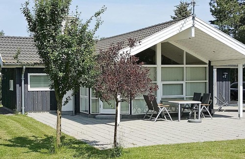 Nordenbro Vesteregn House | Holiday Home Klintegårdsvej