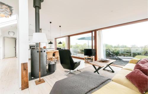 Sandkaas House | Holiday Home Klinteløkken Allinge V