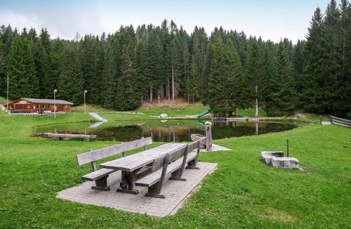 Oberurmein House | Holiday Home Komfort Aclas Maiensäss Resort-3