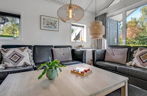 Lyngsbæk Strand House | Holiday Home Kukka - 600m from the sea by Interhome