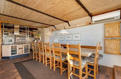 Vrist Strand House | Holiday Home Kurt - 75m from the sea by Interhome