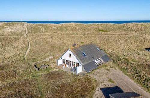 Vrist Strand House | Holiday Home Kurt - 75m from the sea by Interhome