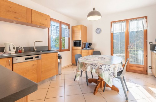 Arras-en-Lavedan House | Holiday Home 'Le Pircourlet' with Mountain View, Private Terrace and Wi-Fi