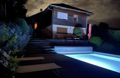 Challes-les-Eaux House | Holiday Home 'Le Gypaete' with Mountain View, Private Pool and Wi-Fi