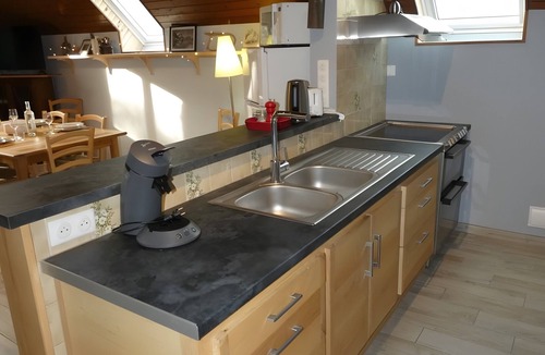 Prechac House | Holiday Home "L'oustal De Préchac 1" with Mountain View, Private Terrace & Wi-Fi