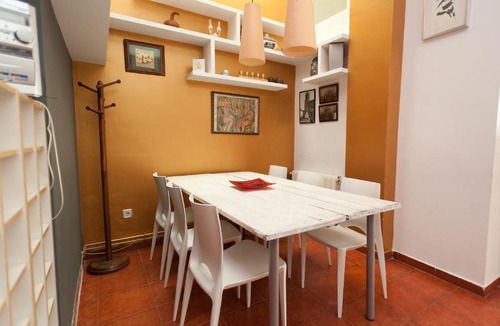 El Parc i la Llacuna del Poblenou House | Holiday home La casa azul