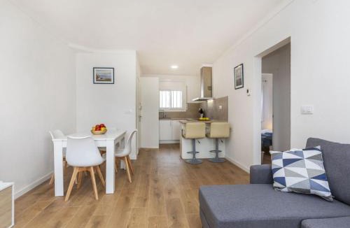 L'Escala House | Holiday Home La Catalana by Interhome