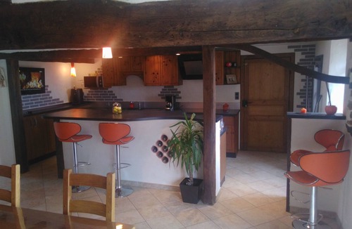 Segre-en-Anjou-Bleu House | Holiday Home 'La Chlogaro' with Private Pool, Private Terrace and Private Garden