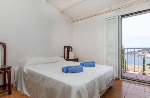 Port de la Selva House | Holiday Home La Mora II by Interhome