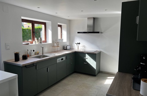 Erckartswiller House | Holiday Home 'La Buissonnière' with Private Terrace, Garden, and Wi-Fi