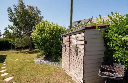 Champeaux House | Holiday Home La Gare by Interhome